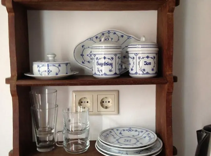 Hofje7 Bed & Breakfast 3*